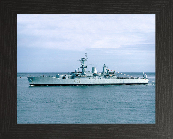 HMS Leander F109 Royal Navy Leander Class Frigate Photo Print or Framed Print - Hampshire Prints