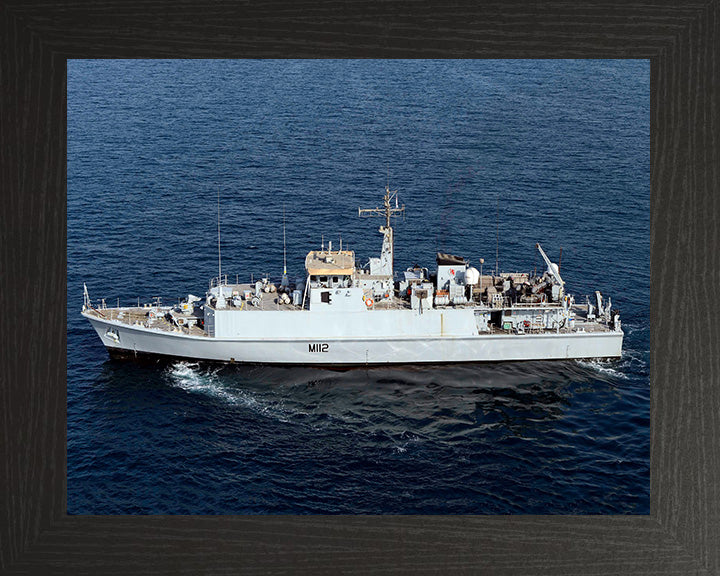 HMS Shoreham M112 Royal Navy Sandown class minehunter Photo Print or Framed Print - Hampshire Prints