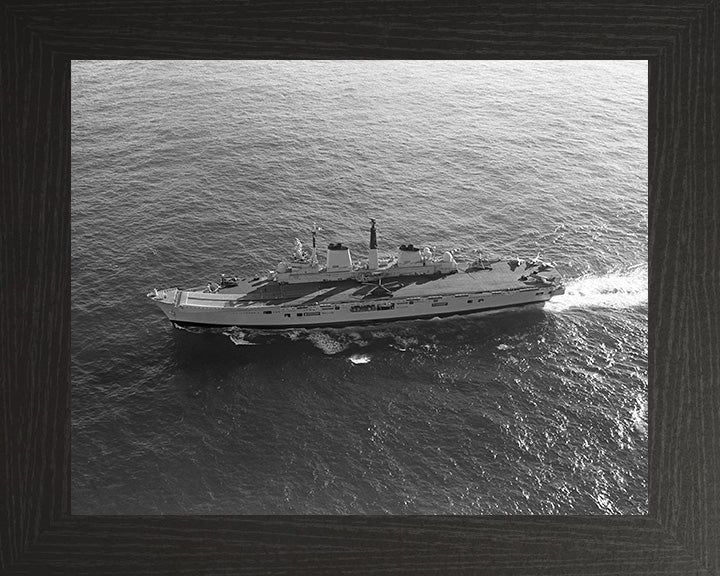 HMS Invincible R05 Royal Navy Invincible Class aircraft carrier Photo Print or Framed Print - Hampshire Prints