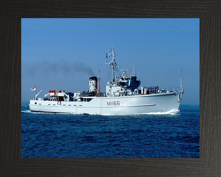 HMS Nurton M1166 Royal Navy Ton Class Minesweeper Photo Print or Framed Print - Hampshire Prints