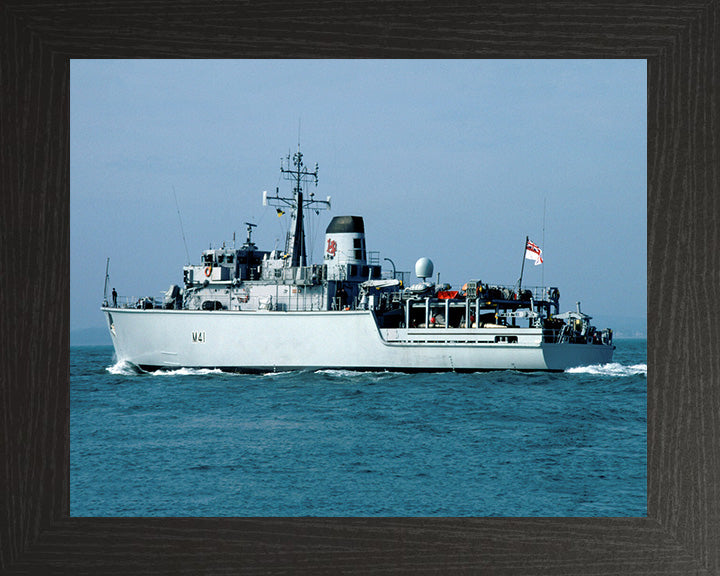 HMS Quorn M41 Royal Navy Hunt class mine countermeasures vessel Photo Print or Framed Print - Hampshire Prints