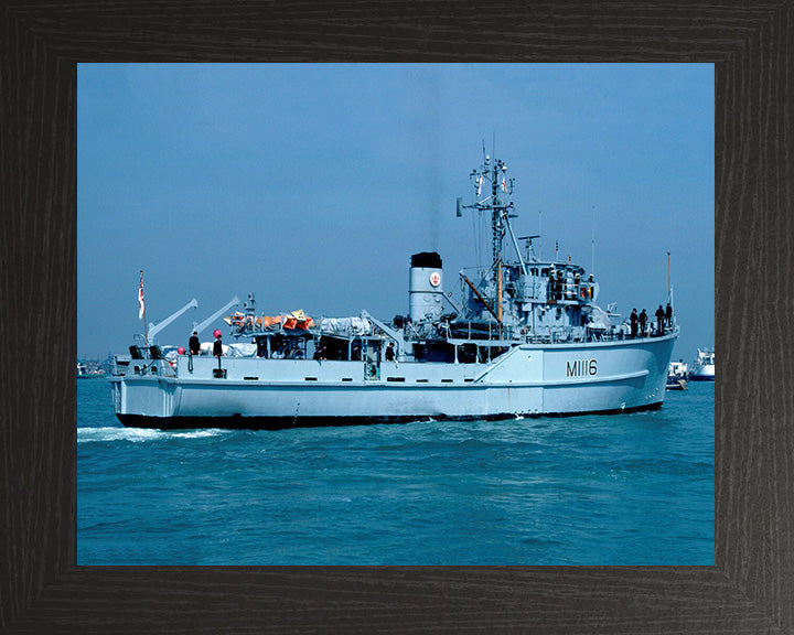 HMS Wilton M1116 Royal Navy Ton Class Minesweeper Photo Print or Framed Print - Hampshire Prints