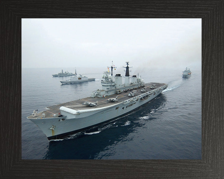 HMS Invincible R05 | Photo Print | Framed Print | Invincible Class | Aircraft Carrier | Royal Navy - Hampshire Prints