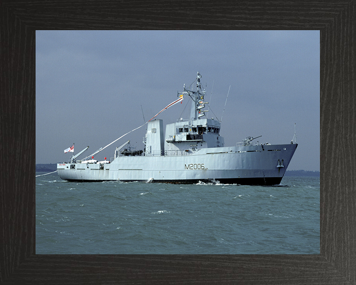 HMS Helford M2006 Royal Navy River class minesweeper Photo Print or Framed Print - Hampshire Prints