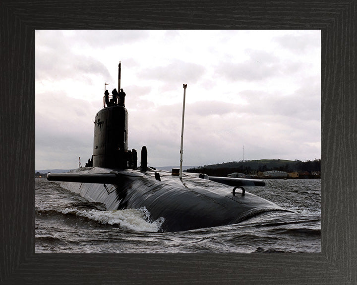 HMS Renown Submarine | Photo Print | Framed Print | Resolution Class | Royal Navy - Hampshire Prints