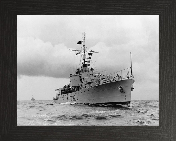 HMS Nadder F392 (K392) Royal Navy River class frigate Photo Print or Framed Photo Print - Hampshire Prints