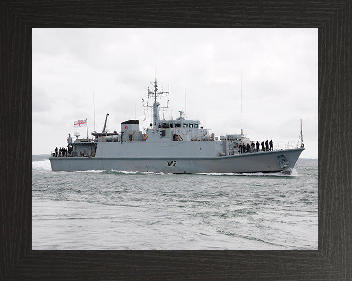 HMS Shoreham M112 Royal Navy Sandown class minehunter Photo Print or Framed Print - Hampshire Prints