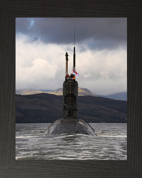 HMS Triumph S93 Submarine | Photo Print | Framed Print | Trafalgar Class | Royal Navy - Hampshire Prints