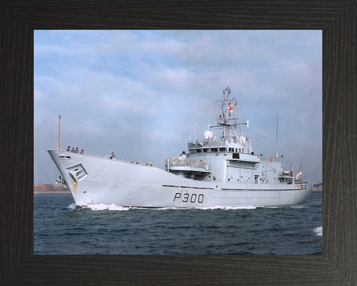 HMS Lindisfarne P300 | Photo Print | Framed Print | Island Class | Patrol Vessel | Royal Navy - Hampshire Prints