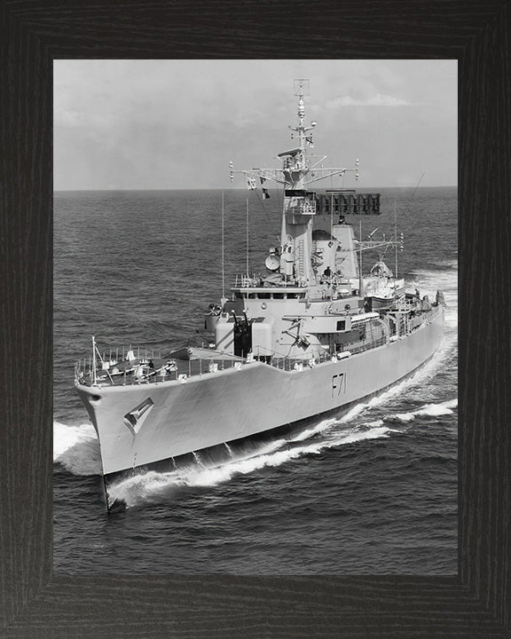 HMS Scylla F71 | Photo Print | Framed Print | Leander Class | Frigate | Royal Navy - Hampshire Prints