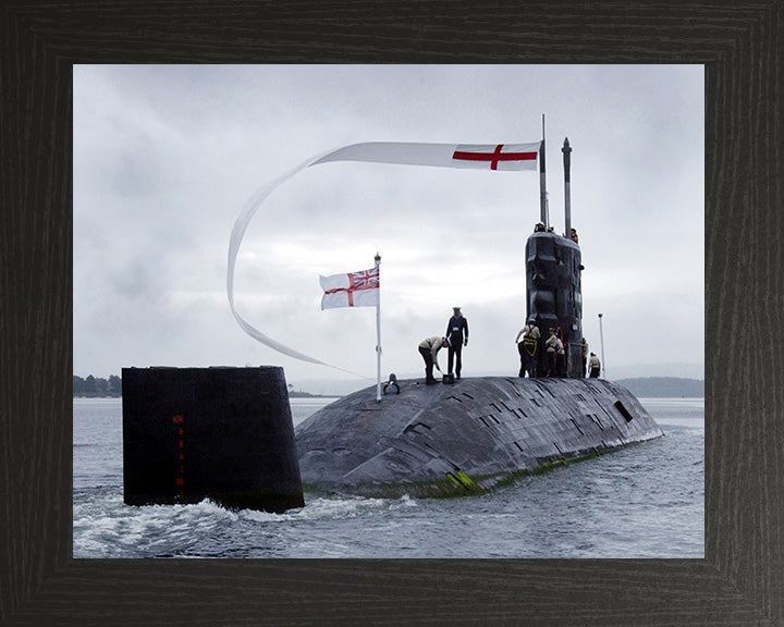 HMS Splendid S106 Royal Navy Swiftsure class Submarine Photo Print or Framed Print - Hampshire Prints