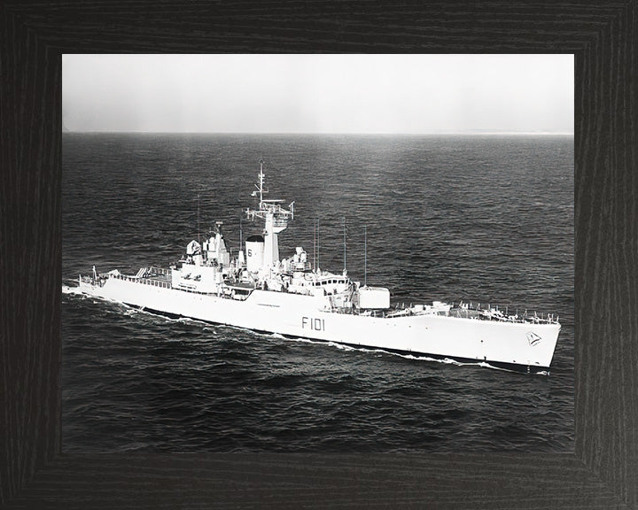 HMS Yarmouth F101 Royal Navy Rothesay class frigate Photo Print or Framed Print - Hampshire Prints