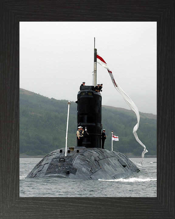 HMS Splendid S106 Royal Navy Swiftsure class Submarine Photo Print or Framed Print - Hampshire Prints