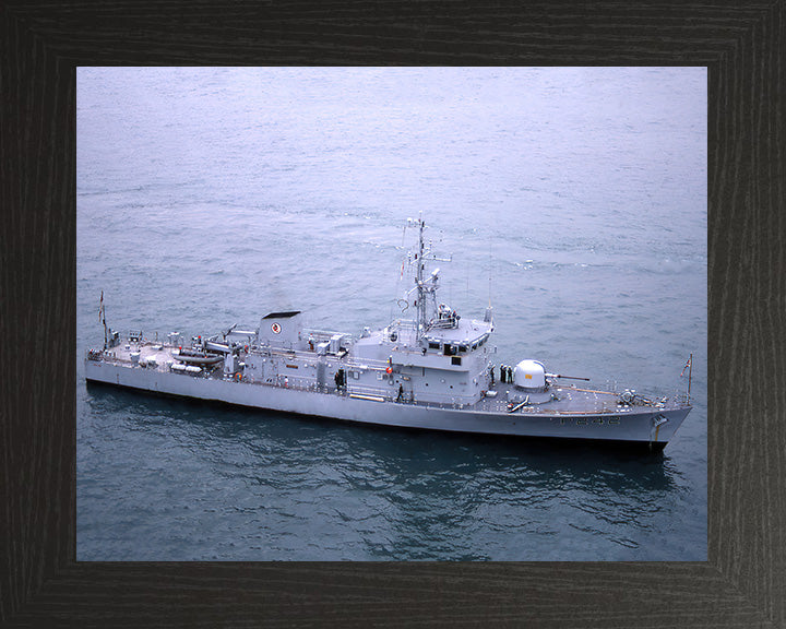 HMS Swallow P242 Royal Navy Peacock Class Patrol Vessel Photo Print or Framed Print - Hampshire Prints