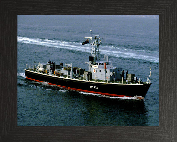 HMS Shipham M2726 Royal Navy Ham class minesweeper Photo Print or Framed Print - Hampshire Prints