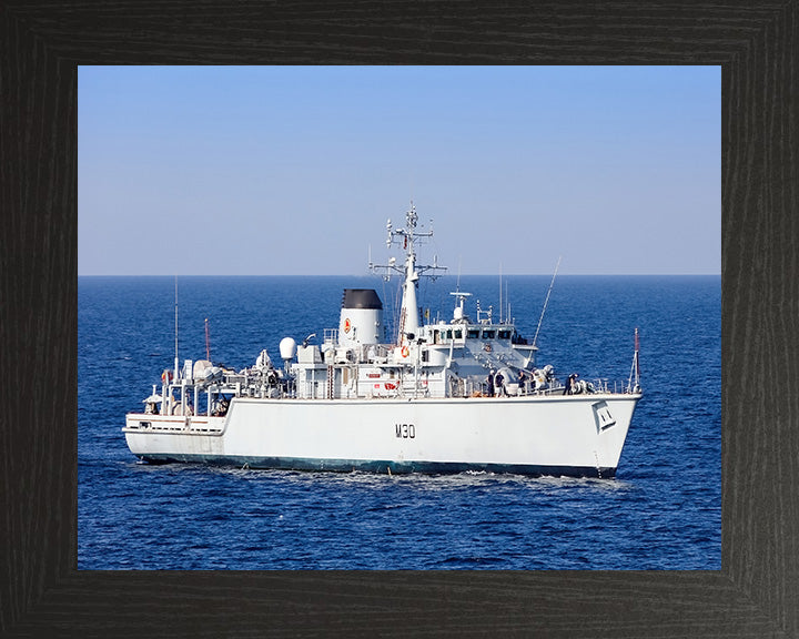 HMS Ledbury M30 Royal Navy Hunt class minehunter Photo Print or Framed Print - Hampshire Prints