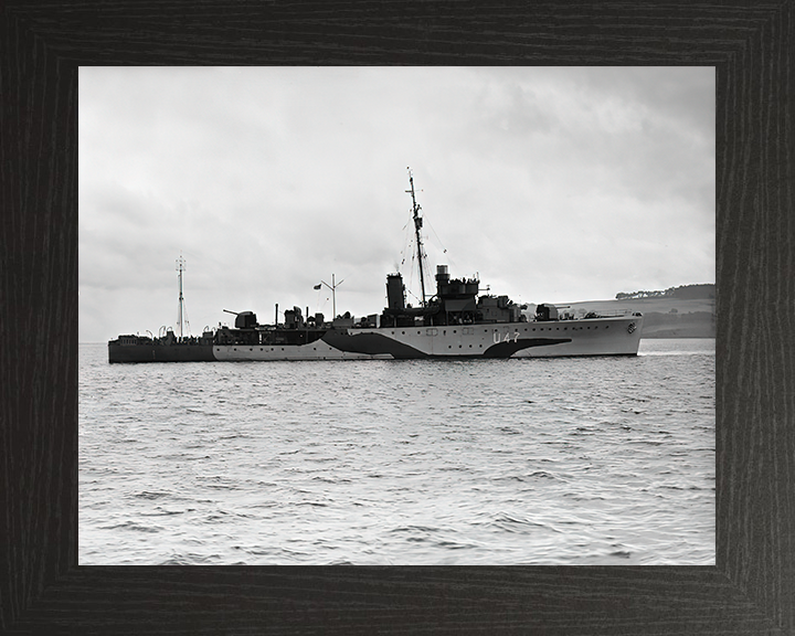 HMS Fleetwood U47 Royal Navy Grimsby class sloop Photo Print or Framed Print - Hampshire Prints