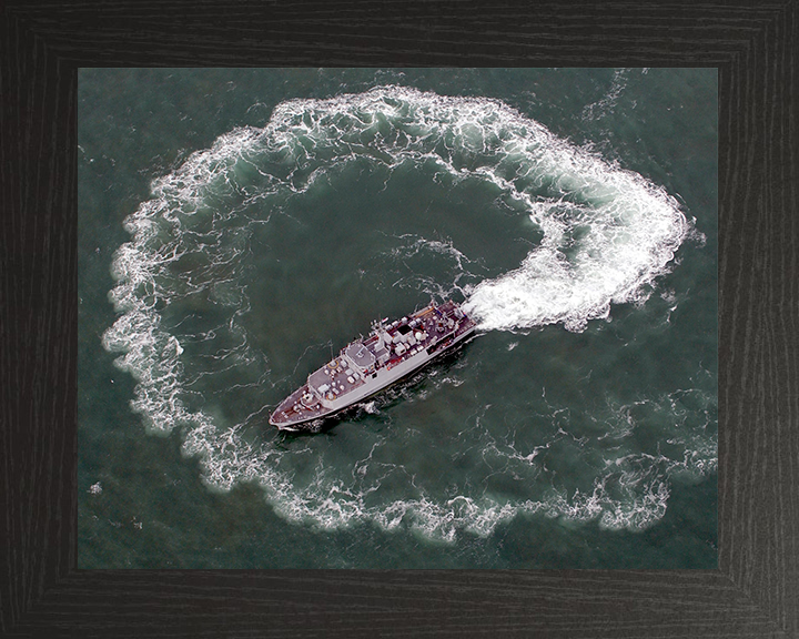 HMS Grimsby M108 Royal Navy Sandown class minehunter Photo Print or Framed Print - Hampshire Prints