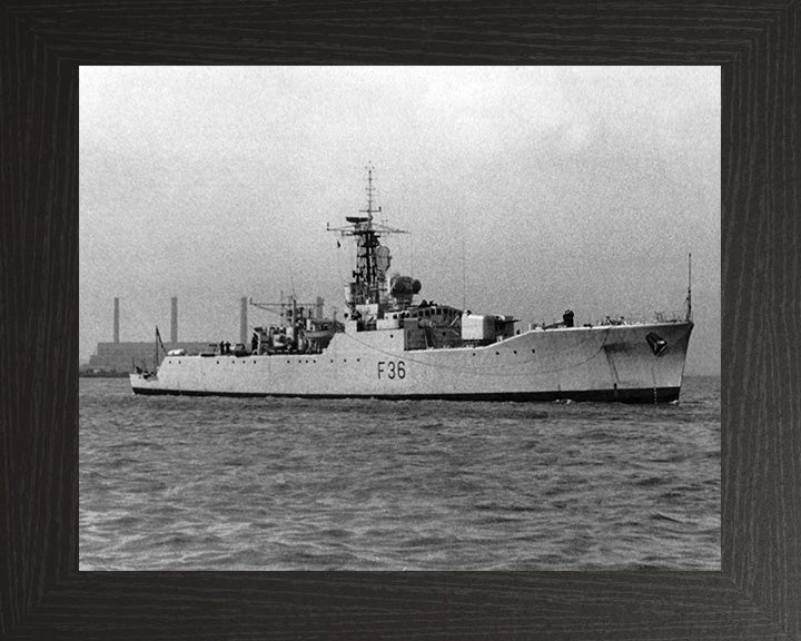 HMS Whitby F36 Royal Navy Whitby class frigate Photo Print or Framed Print - Hampshire Prints