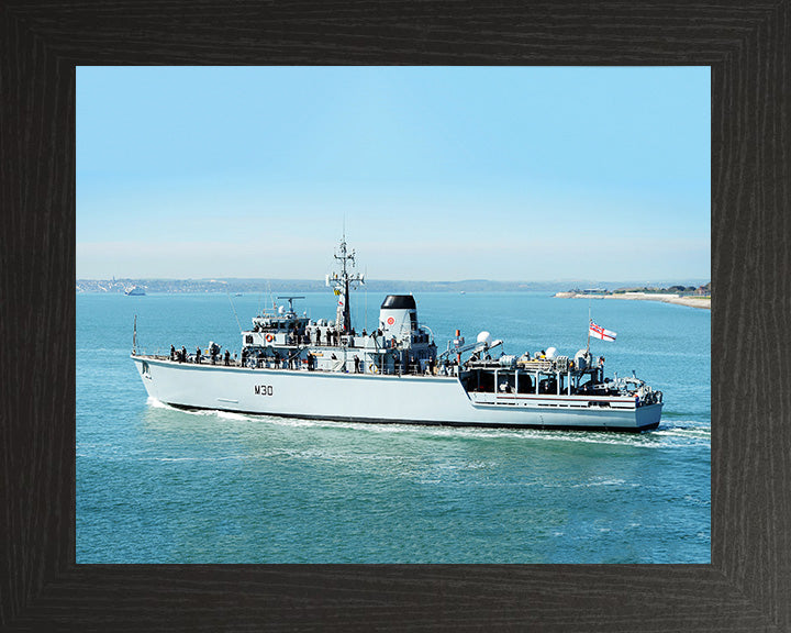 HMS Ledbury M30 Royal Navy Hunt class minehunter Photo Print or Framed Print - Hampshire Prints