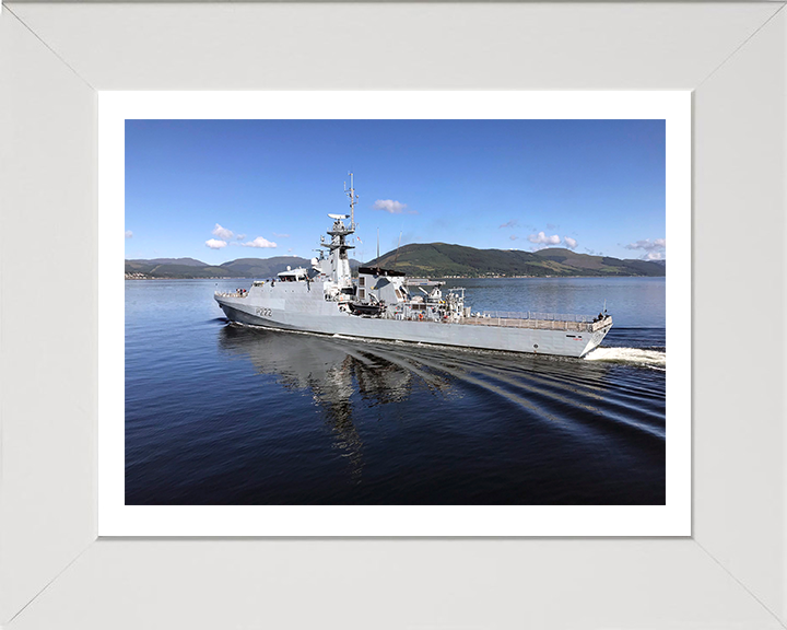 HMS Forth P222 Royal Navy River class offshore patrol vessel Photo Print or Framed Print - Hampshire Prints