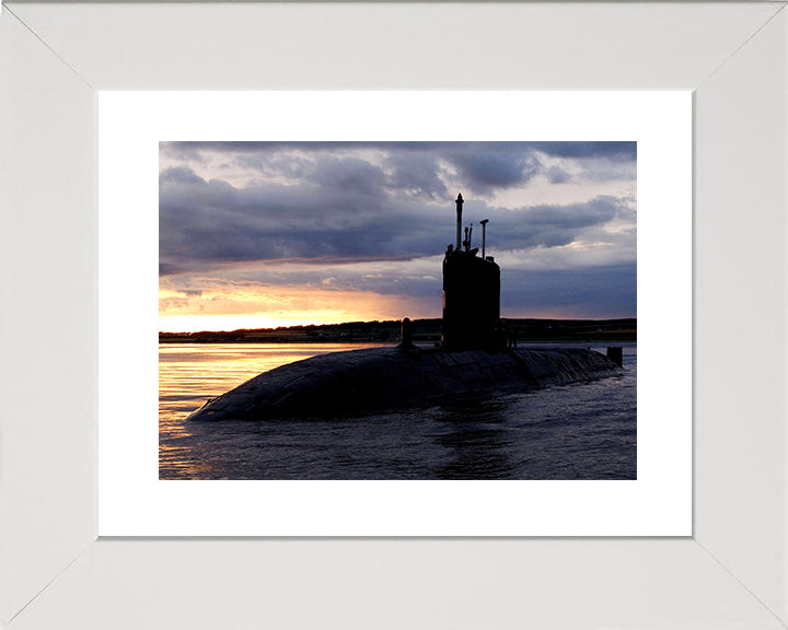 HMS Superb S109 Royal Navy Swiftsure class Submarine Photo Print or Framed Print - Hampshire Prints