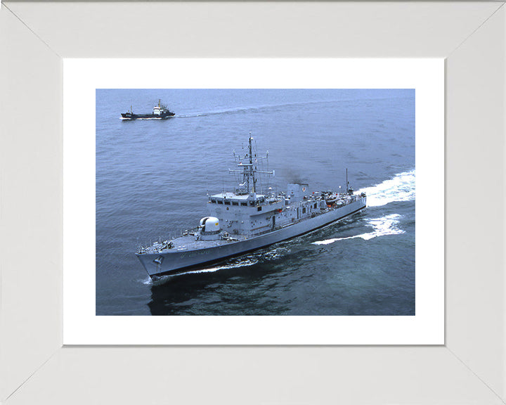 HMS Plover P240 Royal Navy Peacock class patrol vessel Photo Print or Framed Print - Hampshire Prints