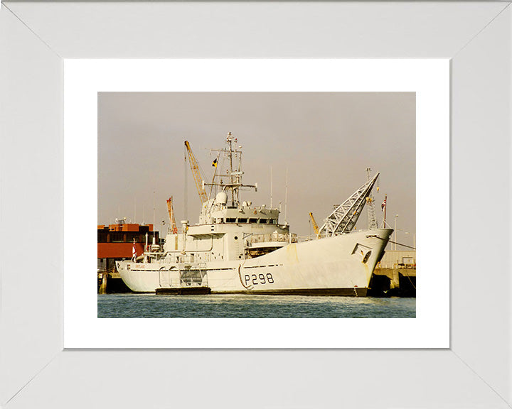 HMS Shetland P298 Royal Navy Island class Patrol Vessel Photo Print or Framed Photo Print - Hampshire Prints