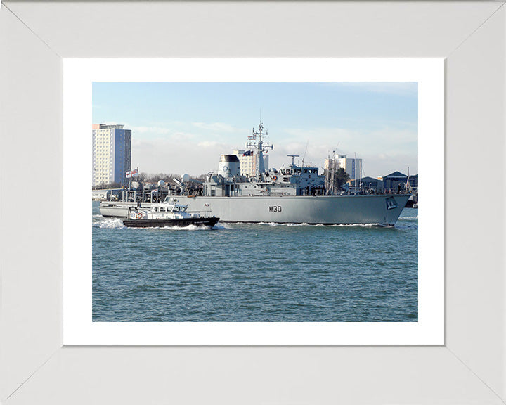 HMS Ledbury M30 Royal Navy Hunt class minehunter Photo Print or Framed Print - Hampshire Prints