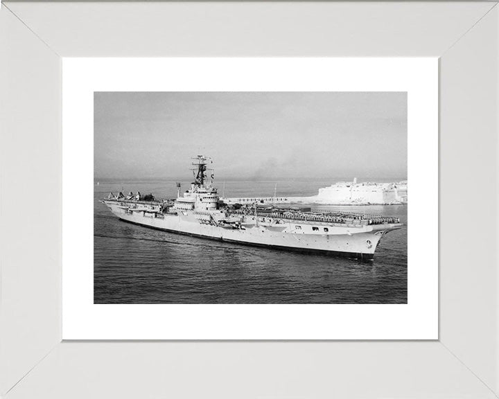 HMS Theseus R64 | Photo Print | Framed Print | Colossus Class | Aircraft Carrier | Royal Navy - Hampshire Prints