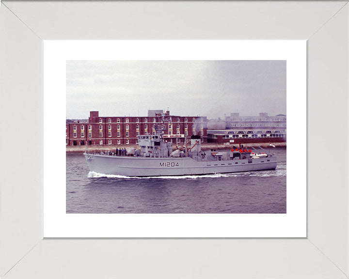 HMS Stubbington M1204 | Photo Print | Framed Print | Ton Class | Minesweeper | Royal Navy - Hampshire Prints