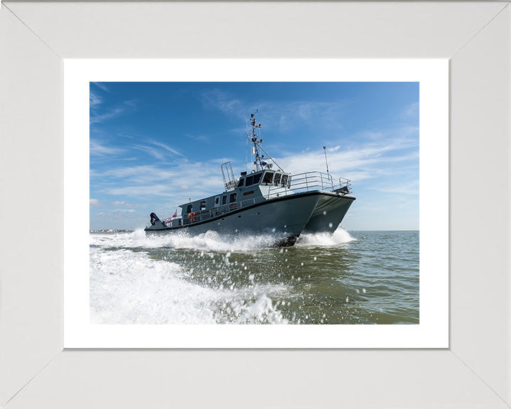 HMS Magpie H130 Royal Navy coastal survey vessel Photo Print or Framed Print - Hampshire Prints