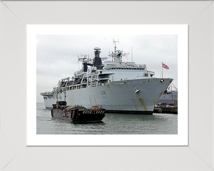 HMS Albion L14 | Photo Print | Framed Print | Albion Class | Amphibious ship | Royal Navy