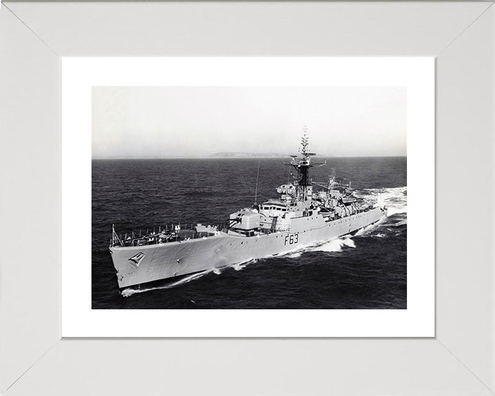 HMS Scarborough F63 | Photo Print | Framed Print | Whitby Class | Frigate | Royal Navy - Hampshire Prints