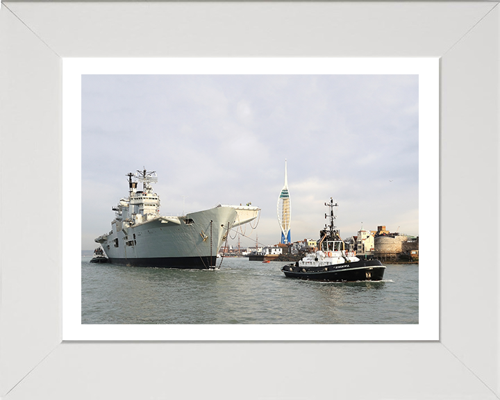 HMS Illustrious R06 | Photo Print | Framed Print | Invincible Class | Aircraft Carrier | Royal Navy - Hampshire Prints