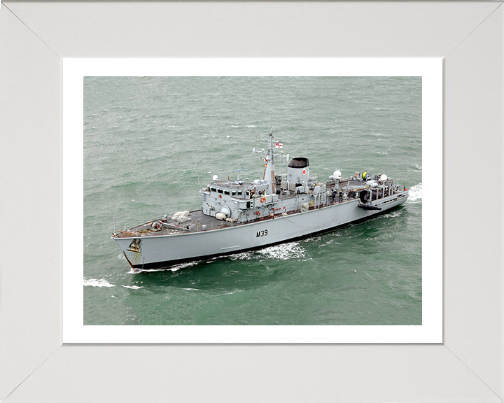 HMS Hurworth M39 Royal Navy Hunt class mine countermeasures vessel Photo Print or Framed Print - Hampshire Prints