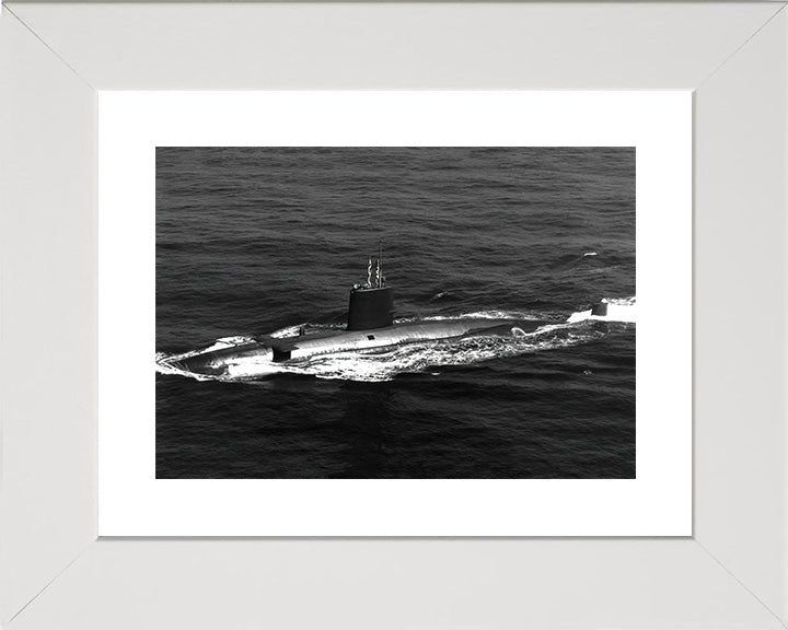 HMS Valiant S102 Submarine | Photo Print | Framed Print | Valiant Class | Royal Navy - Hampshire Prints