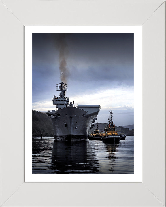 HMS Illustrious R06 | Photo Print | Framed Print | Invincible Class | Aircraft Carrier | Royal Navy - Hampshire Prints