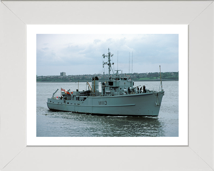 HMS Brereton M1113 | Photo Print | Framed Print | Ton Class | Minesweeper | Royal Navy