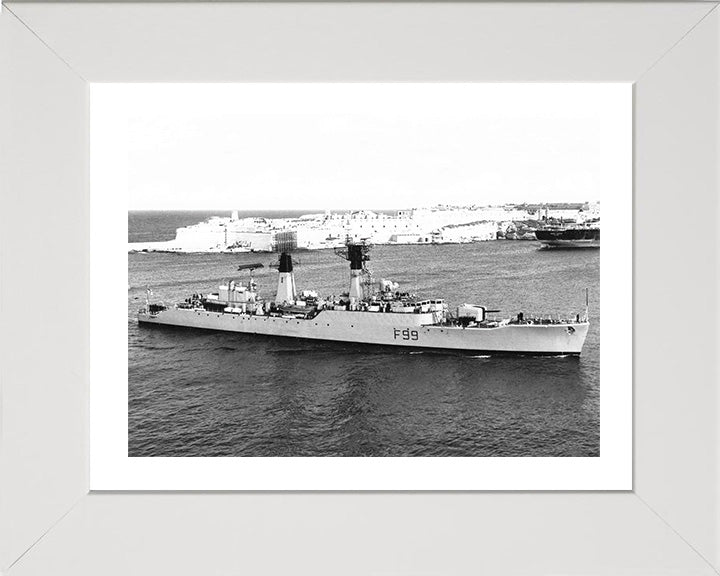 HMS Lincoln F99 Royal Navy Salisbury class frigate Photo Print or Framed Print - Hampshire Prints