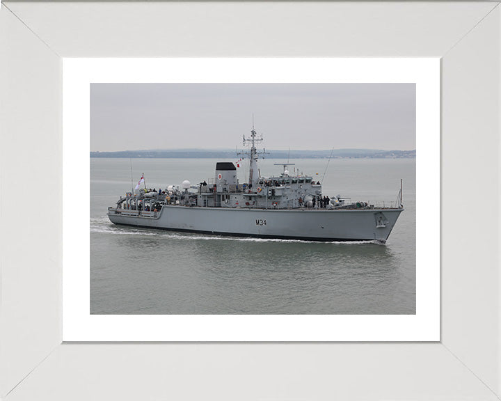 HMS Middleton M34 Royal Navy Hunt class mine countermeasures vessel Photo Print or Framed Photo Print - Hampshire Prints