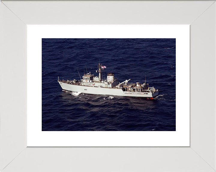 HMS Quorn M41 | Photo Print | Framed Print | Hunt Class | Mine Warfare Vessel | Royal Navy - Hampshire Prints