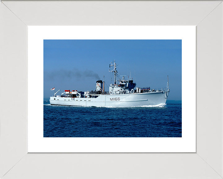 HMS Nurton M1166 Royal Navy Ton Class Minesweeper Photo Print or Framed Print - Hampshire Prints