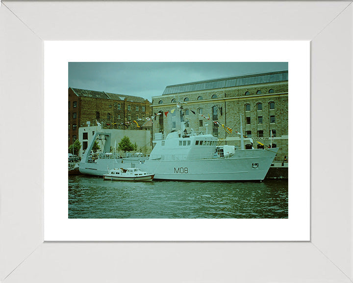 HMS Venturer M08 Royal Navy Converted minesweeper Photo Print or Framed Print - Hampshire Prints