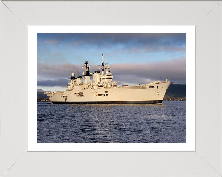 HMS Illustrious R06 | Photo Print | Framed Print | Invincible Class | Aircraft Carrier | Royal Navy - Hampshire Prints