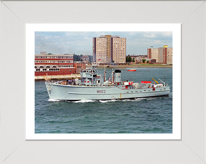 HMS Alfriston M1103 | Photo Print | Framed Print | Ton Class | Minesweeper | Royal Navy