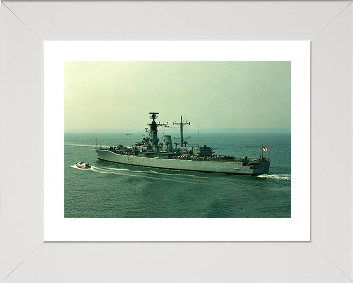 HMS Scylla F71 Royal Navy Leander class frigate Photo Print or Framed Print - Hampshire Prints