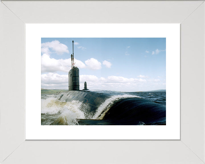 HMS Superb S109 Submarine | Photo Print | Framed Print | Swiftsure Class | Royal Navy - Hampshire Prints