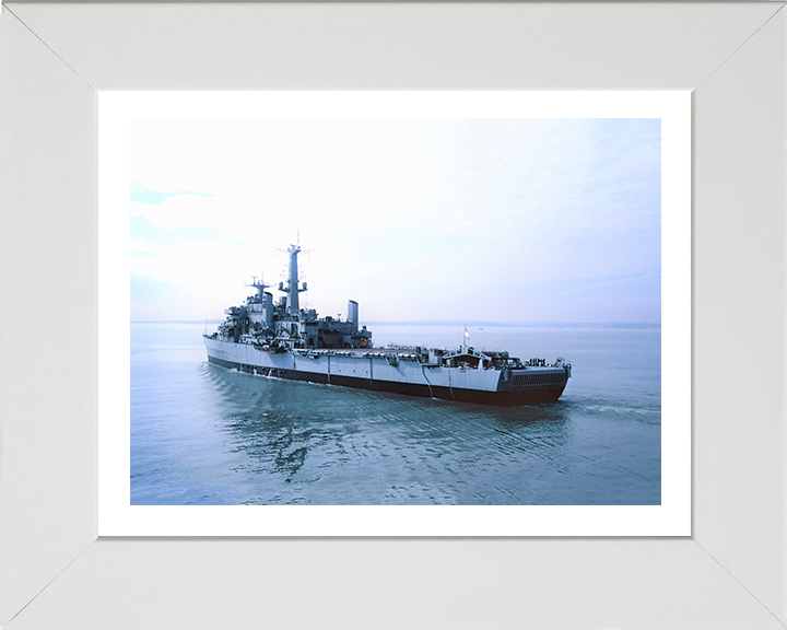 HMS Intrepid L11 | Photo Print | Framed Print | Fearless Class | Amphibious Ship | Royal Navy - Hampshire Prints