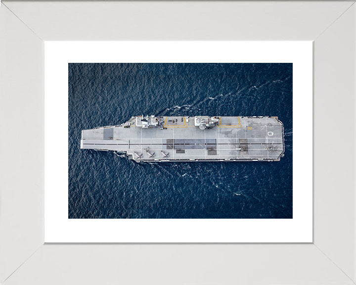 HMS Queen Elizabeth R08 | Photo Print | Framed Print | Queen Elizabeth Class | Aircraft Carrier | Royal Navy - Hampshire Prints